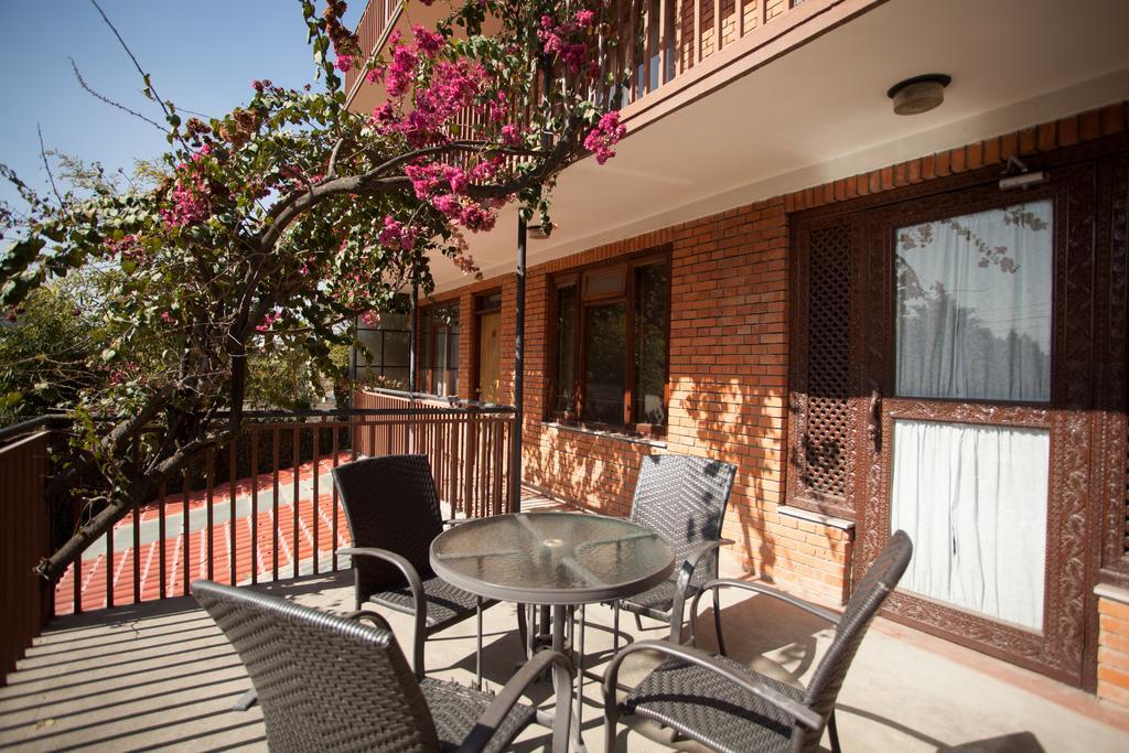 Maya Guest House Thimi Ngoại thất bức ảnh